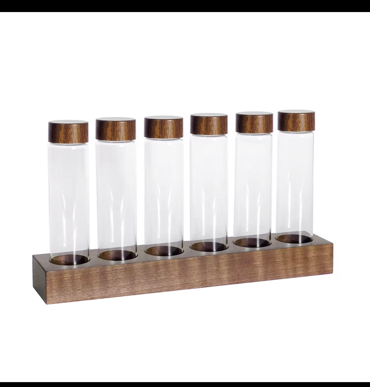 Tea display with an airtight lid
